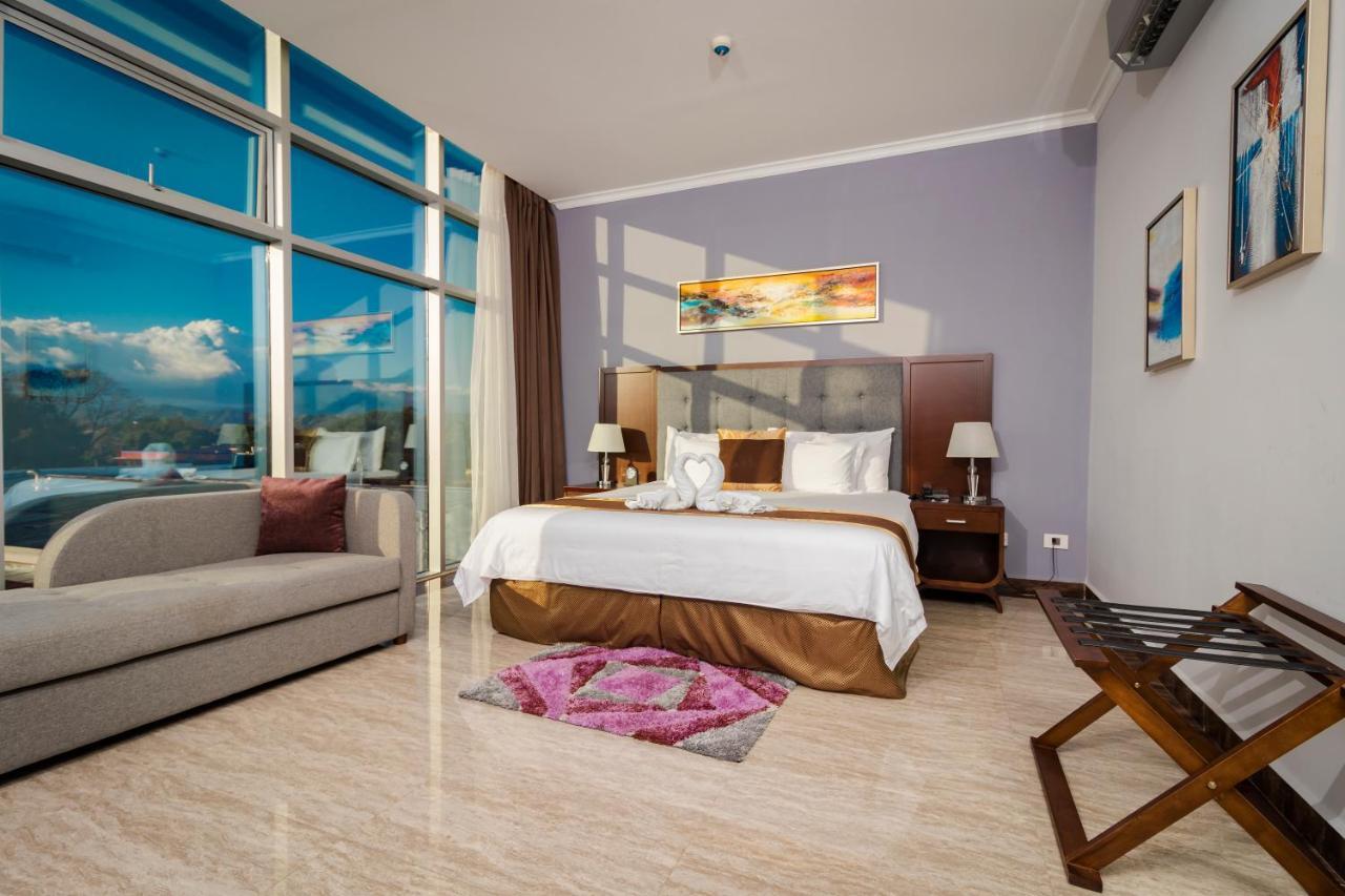 Hotel City Plaza & Suites David Kültér fotó