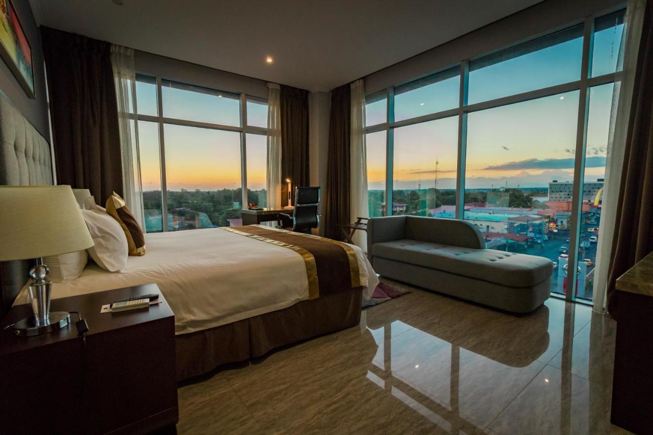 Hotel City Plaza & Suites David Kültér fotó