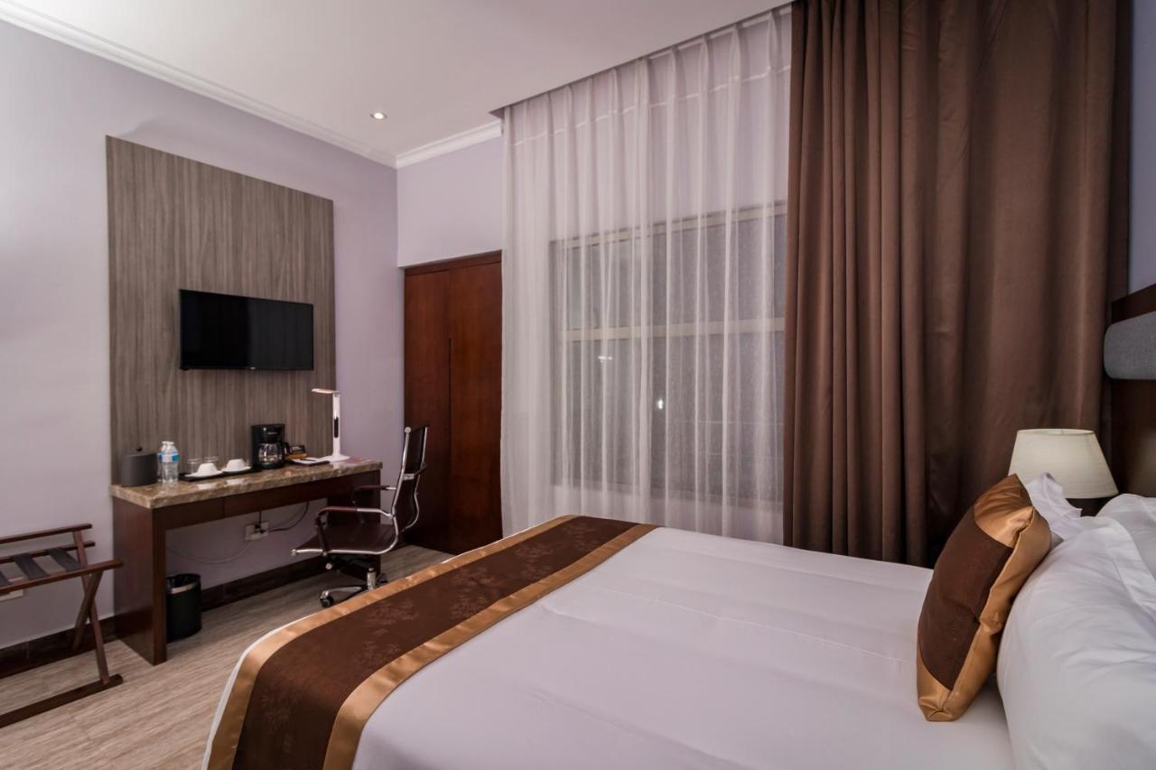 Hotel City Plaza & Suites David Kültér fotó